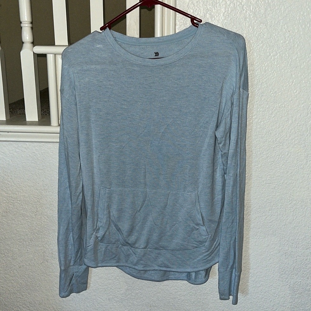 Light weight light blue sweater with pocket